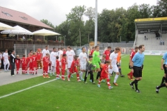 U11 als Einlaufkids in der Regionalliga
